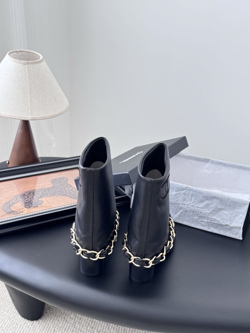 Ch**el boots